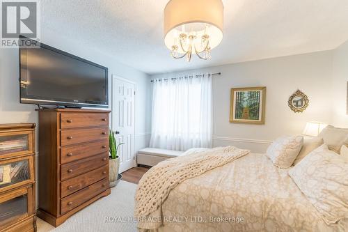 208 - 90 King Street E, Kawartha Lakes, ON - Indoor Photo Showing Bedroom