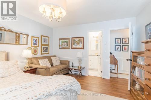 208 - 90 King Street E, Kawartha Lakes, ON - Indoor Photo Showing Bedroom