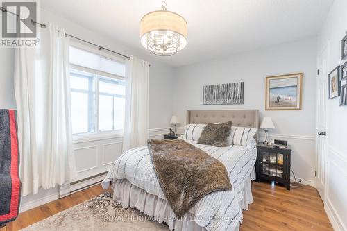 208 - 90 King Street E, Kawartha Lakes, ON - Indoor Photo Showing Bedroom