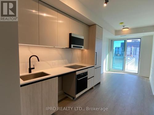 1009 - 425 Front Street E, Toronto, ON - Indoor Photo Showing Kitchen