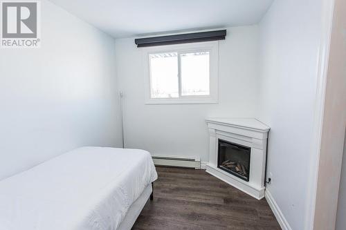 17 Linstedt St, Sault Ste. Marie, ON - Indoor Photo Showing Other Room With Fireplace