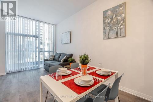 110 - 35 Watergarden Drive, Mississauga, ON - Indoor Photo Showing Dining Room