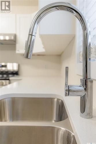 830 Athabasca Street E, Moose Jaw, SK - Indoor Photo Showing Kitchen With Double Sink