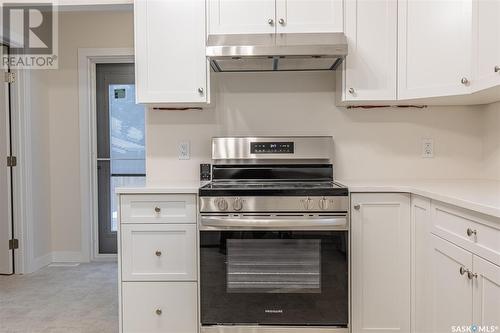 830 Athabasca Street E, Moose Jaw, SK - Indoor Photo Showing Kitchen