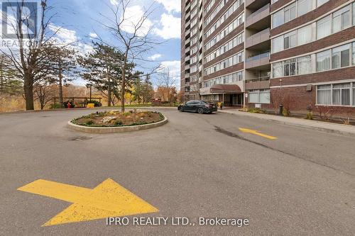 1101 - 3100 Kirwin Avenue, Mississauga, ON - Outdoor