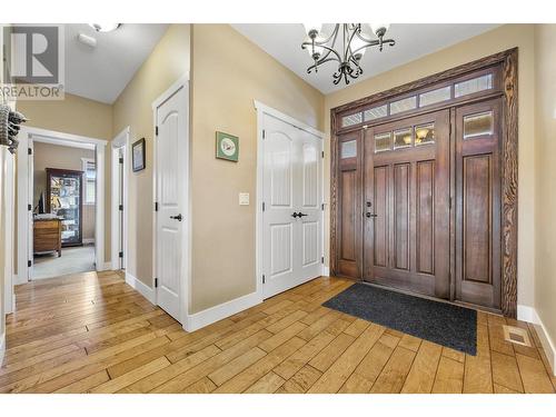 338 Prestwick Lane, Kelowna, BC - Indoor Photo Showing Other Room