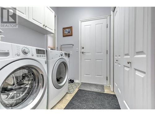 2365 Stillingfleet Road Unit# 71 Lot# 133, Kelowna, BC - Indoor Photo Showing Laundry Room