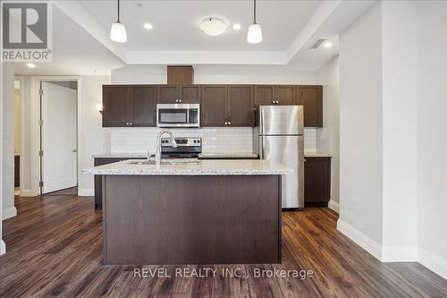 522 - 118 King Street E, Hamilton, ON - Indoor Photo Showing Kitchen With Upgraded Kitchen