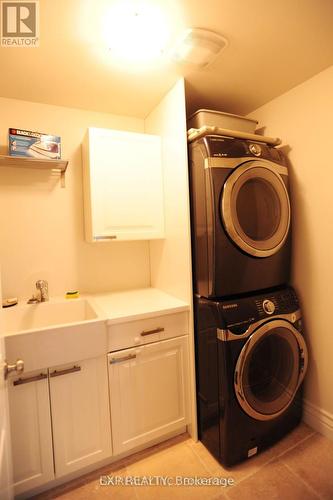 212 Cameron Crescent, Georgina, ON - Indoor Photo Showing Laundry Room