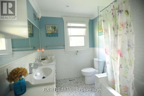 212 Cameron Crescent, Georgina, ON - Indoor Photo Showing Bathroom