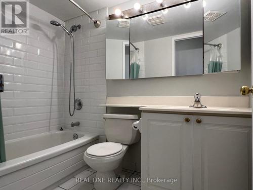 1001 - 28 Pemberton Avenue, Toronto, ON - Indoor Photo Showing Bathroom