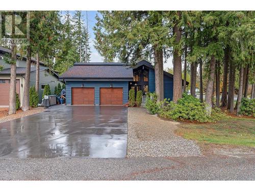 802 Yew Avenue, Sicamous, BC - Outdoor With Facade