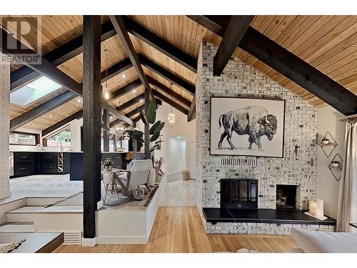 802 Yew Avenue, Sicamous, BC - Indoor Photo Showing Living Room With Fireplace