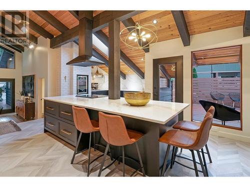 802 Yew Avenue, Sicamous, BC - Indoor Photo Showing Dining Room