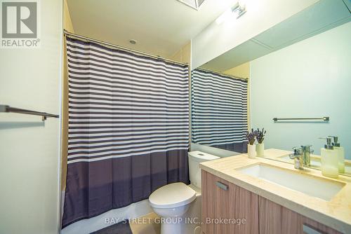 3112 - 290 Adelaide Street W, Toronto, ON - Indoor Photo Showing Bathroom