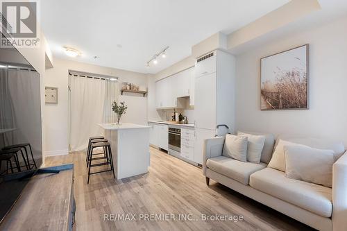 403 - 9075 Jane Street, Vaughan, ON - Indoor