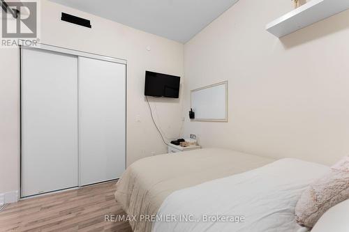 403 - 9075 Jane Street, Vaughan, ON - Indoor Photo Showing Bedroom