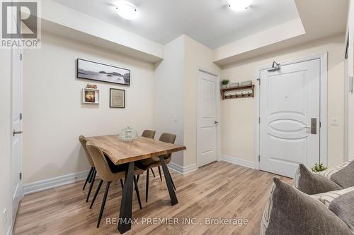 403 - 9075 Jane Street, Vaughan, ON - Indoor Photo Showing Dining Room