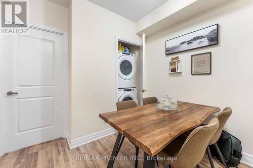 403 - 9075 Jane Street, Vaughan, ON - Indoor Photo Showing Dining Room