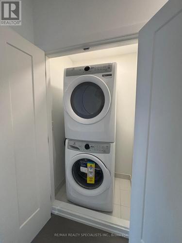 50 - 40 Lou Parsons Way, Mississauga, ON - Indoor Photo Showing Laundry Room