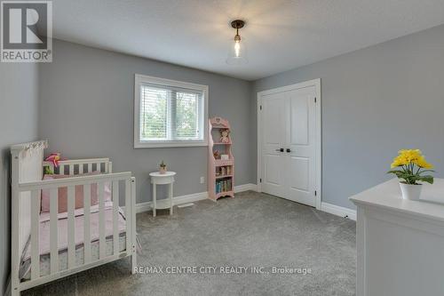 75 Caverhill Crescent, Middlesex Centre (Komoka), ON - Indoor Photo Showing Bedroom