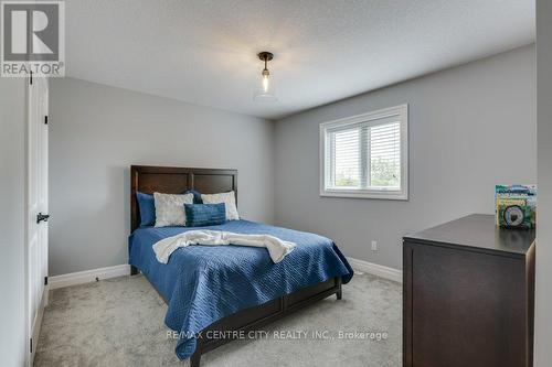 75 Caverhill Crescent, Middlesex Centre (Komoka), ON - Indoor Photo Showing Bedroom