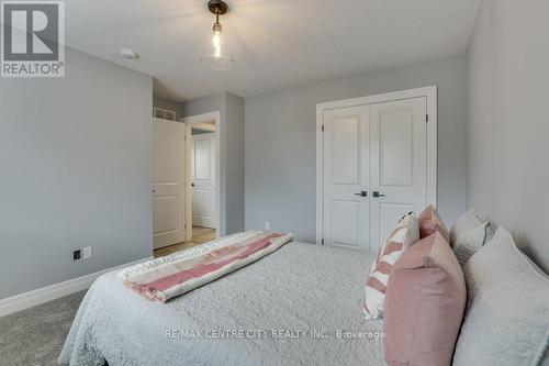 75 Caverhill Crescent, Middlesex Centre (Komoka), ON - Indoor Photo Showing Bedroom