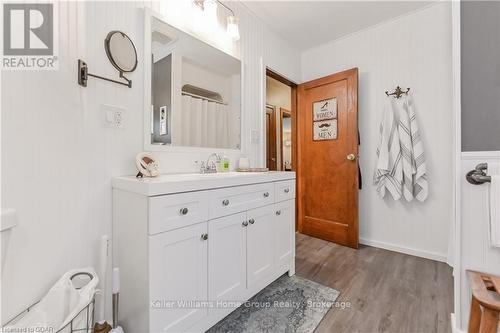 55 John Street, Centre Wellington (Elora/Salem), ON - Indoor Photo Showing Bathroom