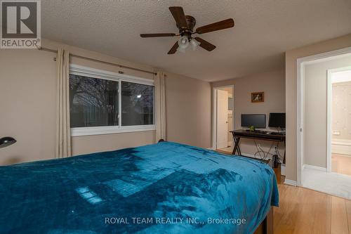 180 Willow Lane, Newmarket, ON - Indoor Photo Showing Bedroom