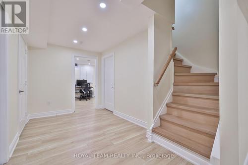 180 Willow Lane, Newmarket, ON - Indoor Photo Showing Other Room