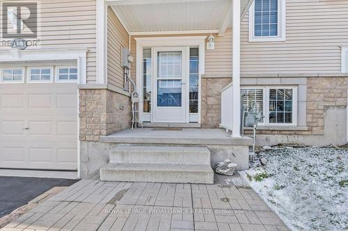 149 Britannia Crescent, Loyalist (Bath), ON - Outdoor With Facade