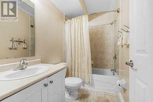 149 Britannia Crescent, Loyalist (Bath), ON - Indoor Photo Showing Bathroom