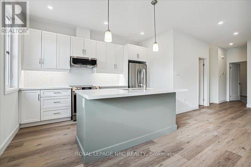 1 - 29 Cyclone Way, Fort Erie (337 - Crystal Beach), ON - Indoor Photo Showing Kitchen With Stainless Steel Kitchen With Upgraded Kitchen