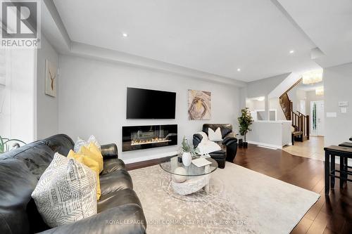 5 - 6 Chestnut Drive, Grimsby, ON - Indoor Photo Showing Living Room With Fireplace