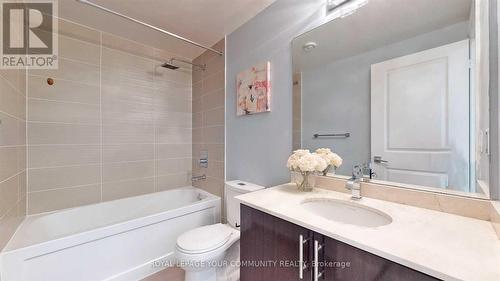 730 - 7165 Yonge Street, Markham, ON - Indoor Photo Showing Bathroom