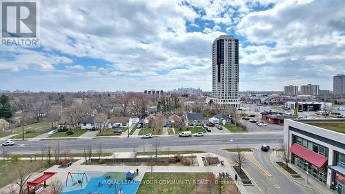 730 - 7165 Yonge Street, Markham, ON - Outdoor With View