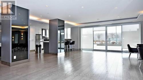 730 - 7165 Yonge Street, Markham, ON - Indoor