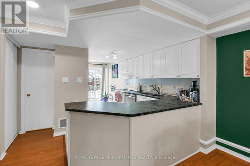 1105 Gablefield Pvt Crescent E, Ottawa, ON - Indoor Photo Showing Kitchen