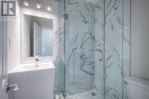 72 Houston Crescent, Toronto, ON - Indoor Photo Showing Bathroom