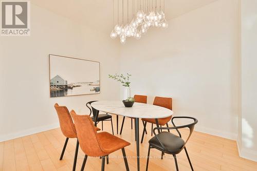 2201 - 1 Hurontario Street, Mississauga, ON - Indoor Photo Showing Dining Room