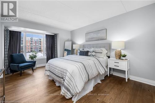 210 - 2055 Appleby Line, Burlington, ON - Indoor Photo Showing Bedroom