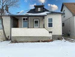 227 Pandora Avenue E  Winnipeg, MB R2C 0A2