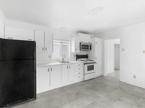 Kitchen - 19 Rue Pierre-Bouchard, Lévis (Desjardins), QC - Indoor Photo Showing Kitchen