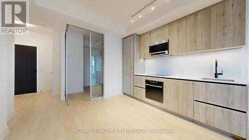 707 - 117 Broadway Avenue, Toronto, ON - Indoor