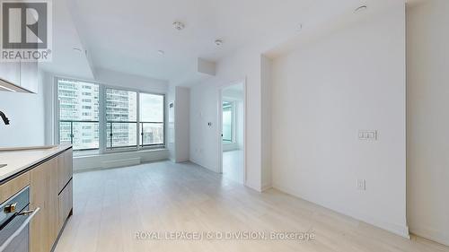 707 - 117 Broadway Avenue, Toronto, ON - Indoor Photo Showing Other Room