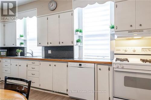 4206 Perth 20 Line, Perth South (Downie), ON - Indoor Photo Showing Kitchen