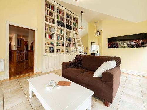 Living room - 183 Ch. Des Gaudet, Les Îles-De-La-Madeleine, QC - Indoor Photo Showing Living Room