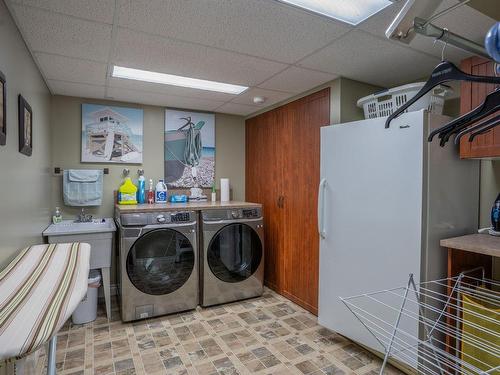 Salle de lavage - 286 Route Laflamme, Lac-Poulin, QC - Indoor Photo Showing Laundry Room