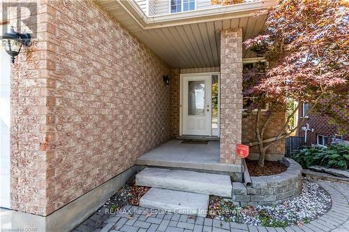 39 Moffatt Lane, Guelph (Clairfields), ON - Outdoor