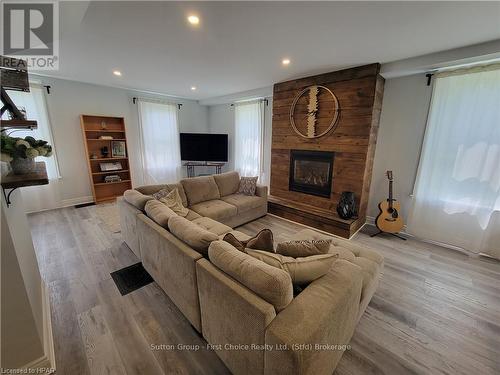 53 Wilson Street, Huron East (Seaforth), ON - Indoor Photo Showing Living Room With Fireplace